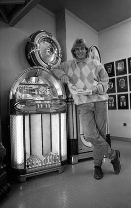 27 02 89 VfB Stuttgart Jürgen Klinsmann Germany, Stuttgart, 27 02 1989, Football, Bundesliga, VfB Stuttgart Jürgen Klinsmann Hobby Music Jukebox