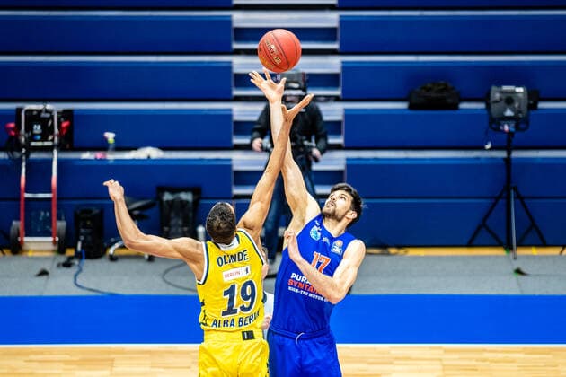 Aleksandar Marelja 17 Syntainics MBC , Louis Olinde 19 Alba Berlin at jump ball during the match 2020 2021 mens EasyCredit Bundesliga season between Syntainics MBC and Alba Berlin at Stadthalle Weissenfels on 16 March 2021 in Weissenfels, Saxony Anhalt, Germany