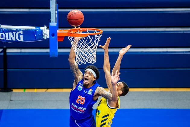 Deron Washinton 20 Syntainics MBC , Louis Olinde 19 Alba Berlin during the match Season 2020 2021 Men in the EasyCredit Bundesliga between Syntainics MBC and Alba Berlin at Stadthalle Weissenfels on 16 March 2021 in Weissenfels, Sachsen Anhalt, Germany