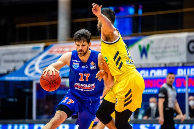 Aleksandar Marelja 17 Syntainics MBC , Johannes Thiemann 32 Alba Berlin during the match Season 2020 2021 Men in the EasyCredit Bundesliga between Syntainics MBC and Alba Berlin at Stadthalle Weissenfels on 16 March 2021 in Weissenfels, Sachsen Anhalt, Germany