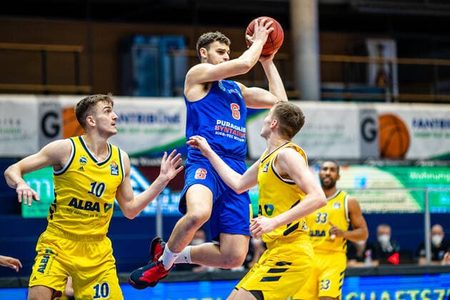 Tim Schneider 10 Alba Berlin , Marko Krstanovic 6 Syntainics MBC on the ball during the match season 2020 2021 men in the EasyCredit Bundesliga between Syntainics MBC and Alba Berlin at Stadthalle Weissenfels on 16 March 2021 in Weissenfels, Sachsen Anhalt, Germany
