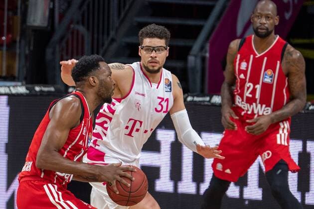 JaJuan Johnson 25 FC Bayern , Isaiah Philmore 31 Telekom Baskets Bonn , FC Bayern Basketball vs Telekom Baskets Bonn, BBL, 16 03 2021 Muenchen Bayern Germany Copyright: xkolbert-press UlrichxGamelx