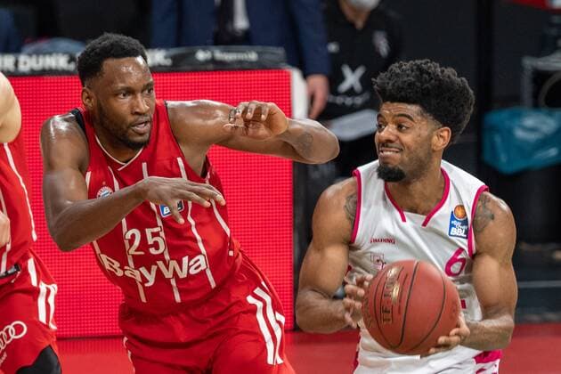 JaJuan Johnson 25 FC Bayern , Jalen Hudson 6 Telekom Baskets Bonn , FC Bayern Basketball vs Telekom Baskets Bonn, BBL, 16 03 2021 Muenchen Bayern Germany Copyright: xkolbert-press UlrichxGamelx