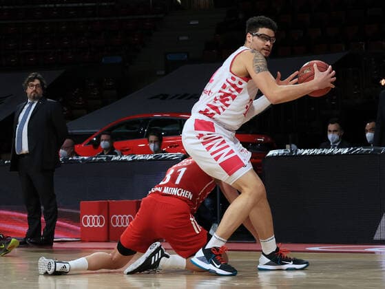 16 03 2021, FC Bayern Baskets vs Telekom Baskets Bonn, Audi Dome, Munich, in the picture Zan Mark Sisko FCB Basketball vs Isaiah Philmore telekom baskets Bonn