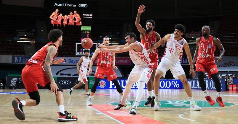 16 03 2021, FC Bayern Baskets vs Telekom Baskets Bonn, Audi Dome, Munich, in picture Nick Weiler Babi FCB Basketball , Jalen Hudson telekom baskets Bonn , Paul Zipser FCB Basketball , Anthony DiLeo telekom baskets Bonn , D J Seeley FCB Basketball , Gabriel De Oliveira telekom baskets Bonn und James Gist FCB Basketball