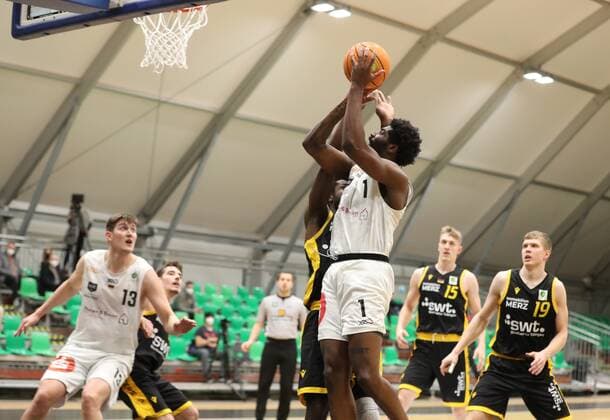 17 03 2021 Basketball Season 2019 2020 2 Bundesliga Pro A 8 Spieltag Nürnberg Falcons Basketball Club NBC Tigers Tübingen DaMa Roland Nyama 24, Tigers Tübingen, Tigers Tuebingen Mario Kegler Nürnberg Falcons BC NBC