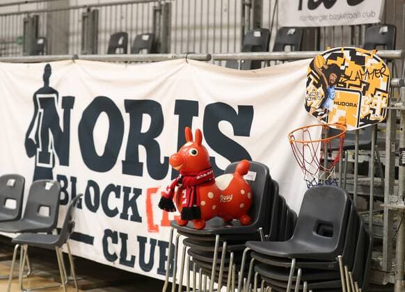 17 03 2021 Basketball Season 2019 2020 2 Bundesliga Pro A 8 Matchday Nürnberg Falcons Basketball Club NBC Tigers Tübingen DaMa Mascot of the Noris Blockers in front of the empty fan block.