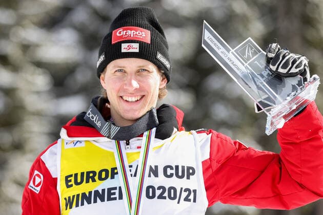 ALPINE SKIING - FIS EC Reiteralm SCHLADMING,AUSTRIA,18.MAR.21- ALPINE SKIING - FIS Europa Cup Final, award ceremony for the Giant Slalom Europa Cup, men. Image shows Dominik Raschner (AUT). Keywords: trophy. GEPAxpictures xChristianxWalgram