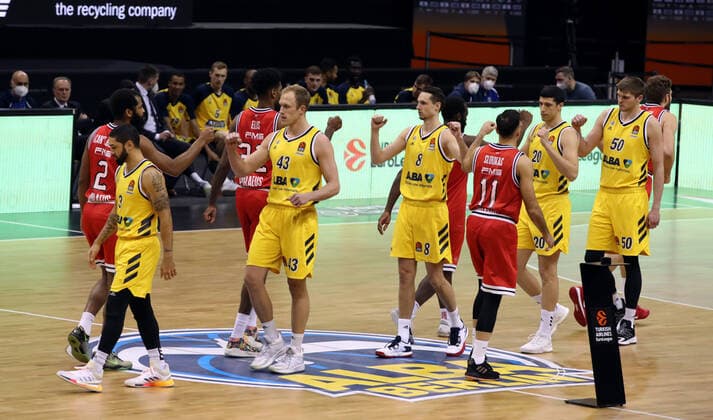 Teams Teams before the start of the game Sport Basketball EuroLeague Men Season 2020 2021 18 03 2021 ALBA Berlin vs Olympiakos Piraeus Piraeus