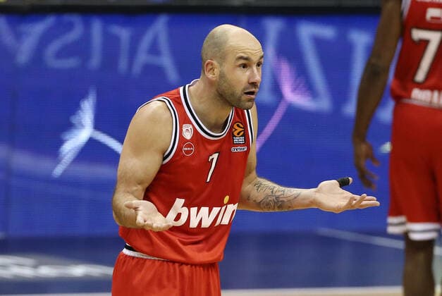 Vassilis Spanoulis action upper body upper body sports basketball EuroLeague men season 2020 2021 18 03 2021 ALBA Berlin vs Olympiakos Piraeus Piraeus