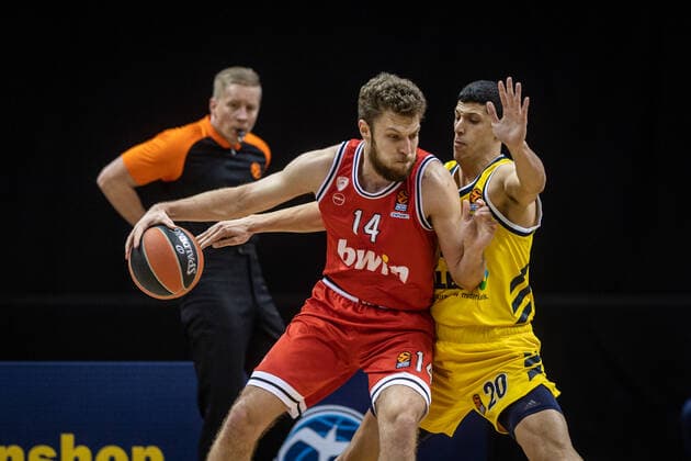 Basketball Berlin 18 03 2021 Season 2020 2021 Euroleague Regular Season Alba Berlin Olympiakos Piraeus Sasha Vezenkov Piraeus, No 14 Simone Fontecchio Alba Berlin, No 20