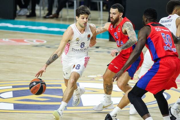 Mandatory Credit: Photo by Irina R Hipolito Shutterstock (11805729ae) Nicolas Laprovittola of Real Madrid and Mike James of CSKA Moscow in action during Euroleague basketball match played between Real Madrid and PBC CSKA Moscow at Wizink Center stadium on March 18, 2021 in Madrid, Spain. Basket: Euroleague- Real Madrid v CSKA Moscow, Spain - 18 Mar 2021 Basket: Euroleague- Real Madrid v CSKA Moscow, Spain - 18 Mar 2021  Copyright: xIrinaxRxHipolito Shutterstockx 11805729ae