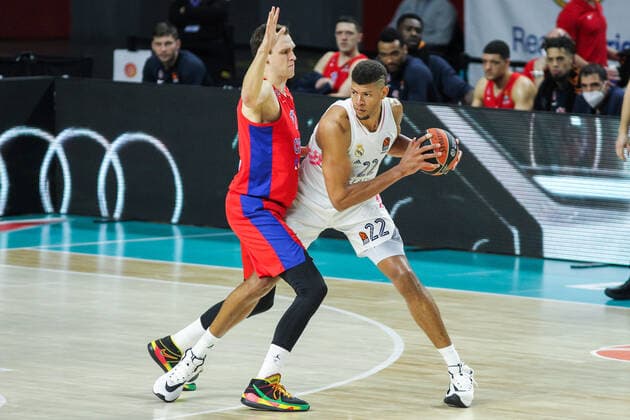 March 18, 2021, MADRID, MADRID, SPAIN: Johannes Voigtmann of CSKA Moscow and Walter Samuel Tavares da Veiga of Real Madrid in action during Euroleague basketball match played between Real Madrid and PBC CSKA Moscow at Wizink Center stadium on March 18, 2021 in Madrid, Spain. MADRID SPAIN - ZUMAa181 20210318_zaa_a181_202 Copyright: xIrinaxR.xHipolitox