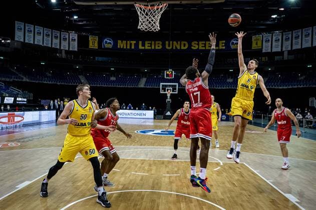 Basketball Berlin 18 03 2021 Season 2020 2021 Euroleague Regular Season Alba Berlin Olympiakos Piraeus Marcus Eriksson Alba Berlin, No 08 Livio Jean Charles Piraeus, No 17