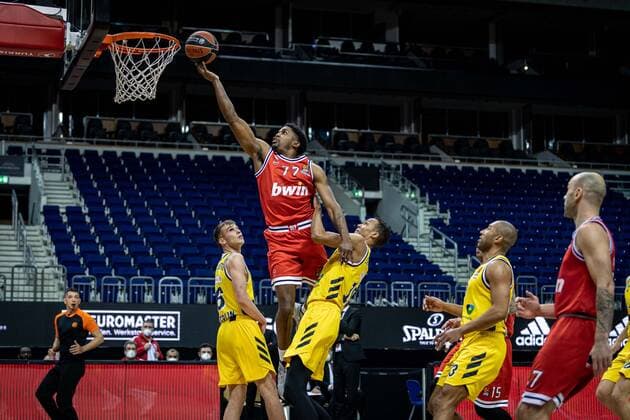 Basketball Berlin 18 03 2021 Season 2020 2021 Euroleague Regular Season Alba Berlin Olympiakos Piraeus Shaquielle McKissic Piraeus, No 77 Louis Olinde Alba Berlin, No 19 Malte Delow Alba Berlin, No 06