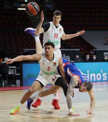 Bayerns 2 Wade BALDWIN IV vs Istanbuls 18 MOEREMAN Basketball, FC Bayern Anadolu EFES, Euroleague, 2020 2021 season, on 19 3 2021 in Munich, A U D I D O M E, Germany Source Copyright Credit Oryk HAIST x1DX36779.Isx