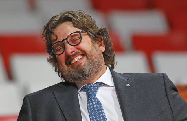 Coach Andrea Trinchieri FCBB laughs with joy after victory Basketball, EuroLeague, FC Bayern München vs Anadolu Efes Istanbul, Audi Dome, 19 03 2021 PHOTO Mladen Lackovic LakoPress