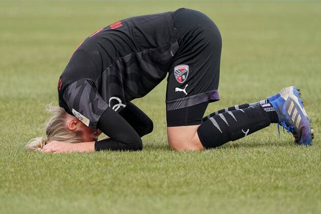 Mona Budnick FCI, 9 , disappointed looking, disappointment, frustration, disappointed, pessimistic, crop, full body, single image, action, action, 20 03 2021, Sinsheim Germany , Football, 2 Frauen Bundesliga Süd, TSG 1899 Hoffenheim II U20 FC Ingolstadt, DFB DFL REGULATIONS PROHIBIT ANY USE OF PHOTOGRAPHS AS IMAGE SEQUENCES AND OR QUASI VIDEO xozx