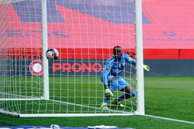 Steve Mandanda (Olympique de Marseille) FOOTBALL : OGC Nice vs Marseille - Ligue 1 Uber Eats - Nice - 20 03 2021 NorbertScanella PanoramiC 
