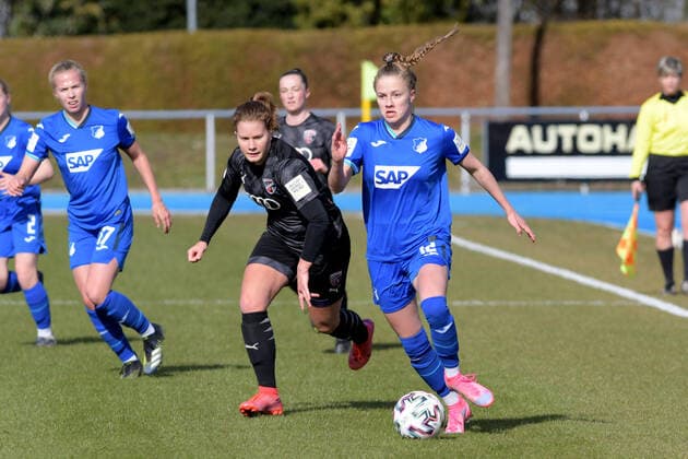 Sinsheim, Germany 20 March 2021 2 FBL 2020 2021 TSG 1899 Hoffenheim U20 vs FC Ingolstadt from left Emilie Bernhardt FC Ingolstadt and Jenny Beyer TSG 1899 Hoffenheim U20 Helmut Gmelin Stadion Baden Württemberg Copyright: xFotostandx xLoerzx