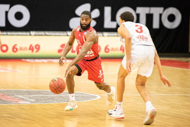easyCredit Basketball Bundesliga JobStairs Giessen 46ers s Oliver Wuerzburg, 20 03 21 Jonathan Stark 1 Giessen 46ers ,Tyson Ward 3 Wuerzburg Sporthalle Giessen Ost Giessen, 20 03 21 Copyright: xBEAUTIFULxSPORTS Roeczeyx