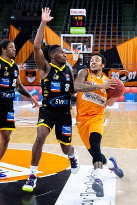 Troy Caupain Ratiopharm Ulm 23 , GER, Ratiopharm Ulm vs MHP Riesen Ludwigsburg, easycredit 1 Bundesliga Basketball, 24 matchday, season 2020 21, 20 03 2021 Ratiopharm Ulm vs MHP Riesen Ludwigsburg, 1 Basketball Bundesliga New Ulm. Copyright: xEibner-Pressefoto RogerxBuerkex EP_EER