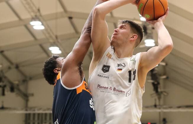 20 03 2021 Basketball Season 2019 2020 2 Bundesliga Pro A 27 Spieltag Nürnberg Falcons Basketball Club NBC Rostock Seawolves DaMa Trevor Lacey 7, Rostock Seawolves Jonathan Maier 13, Nürnberg Falcons BC NBC