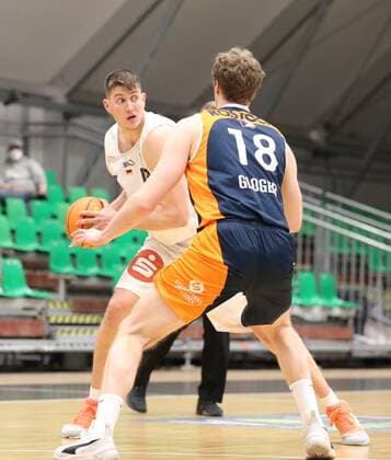 20 03 2021 Basketball Season 2019 2020 2 Bundesliga Pro A 27 Spieltag Nürnberg Falcons Basketball Club NBC Rostock Seawolves DaMa Jonathan Maier 13, Nürnberg Falcons BC NBC Till Gloger 18, Rostock Seawolves