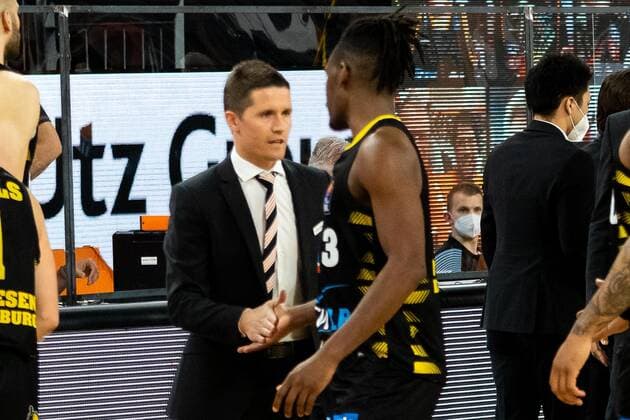MHP Riesen Ludwigsburg defeats Ratiopharm Ulm with 77 83, jubilation and joy at the Giants LB GER, Ratiopharm Ulm vs MHP Riesen Ludwigsburg, easycredit 1 Bundesliga Basketball, 24 Matchday, Season 2020 21, 20 03 2021 Ratiopharm Ulm vs MHP Riesen Ludwigsburg, 1 Basketball Bundesliga New Ulm Copyright: xEibner-Pressefoto RogerxBuerkex EP_EER