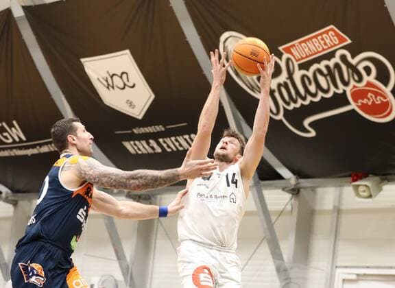 20 03 2021 Basketball Season 2019 2020 2 Bundesliga Pro A 27 Spieltag Nürnberg Falcons Basketball Club NBC Rostock Seawolves DaMa Ronalds Takis 30, Rostock Seawolves Sebastian Schröder Schroeder 14, Nürnberg Falcons BC NBC