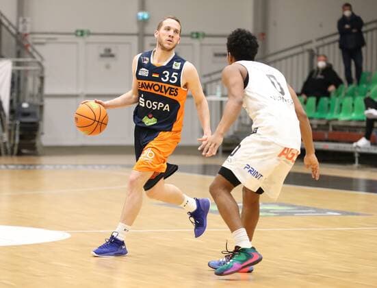 20 03 2021 Basketball Season 2019 2020 2 Bundesliga Pro A 27 Spieltag Nürnberg Falcons Basketball Club NBC Rostock Seawolves DaMa Brad Loesing 35, Rostock Seawolves Tra Holder 0, Nürnberg Falcons BC NBC