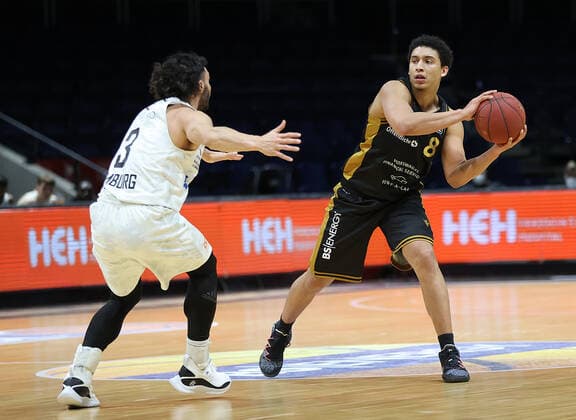 Max Dileo Hamburg Towers , James Robinson Basketball Loewen Braunschweig