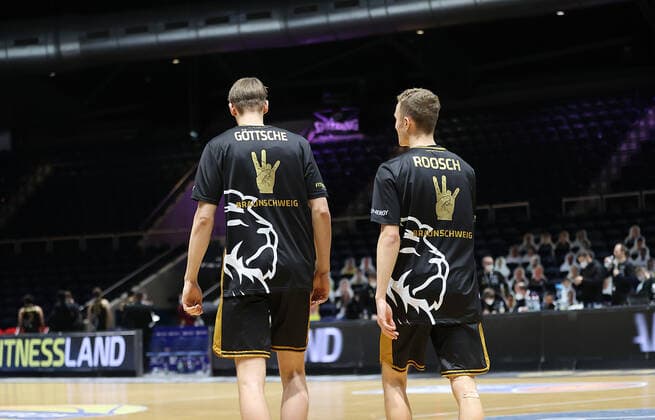 Jannik Goettsche Basketball Loewen Braunschweig and Simon Roosch Basketball Loewen Braunschweig