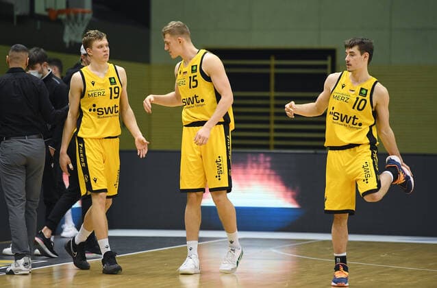 Basketball 2 Bundesliga 2020 2021 7 matchday in Rottenburg at Volksbank Arena 20 03 2021 Tigers Tuebingen wiha Panthers Schwenningen disappointment Tigers Elias Valtonen, Jekabs Beck and Gianni Otto v li