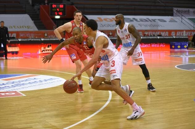 v l , Brandon Thomas Giessen 33 , Tyson Ward Wuerzburg 3 GER, Basketball BBL 1 Liga, Giessen vs Wuerzburg, 20 03 2021 Giessen Copyright: xEibnerxPressefotox xRalphxLehmbergx