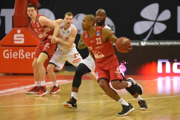 v l , Brandon Thomas Giessen 33 , Murphy Holloway Wuerzburg 31 GER, Basketball BBL 1 League, Giessen vs Wuerzburg, 20 03 2021 Giessen. Copyright: xEibnerxPressefotox xRalphxLehmbergx