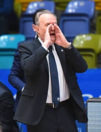 21 03 2021, xhbx, Basketball BBL Bundesliga, Frankfurt Skyliners Alba Berlin emspor, v l coach Aito Garcia Reneses Alba Berlin DFL DFB REGULATES PROHIBIT ANY USE OF PHOTOGRAPHS as IMAGE SEQUENCES and or QUASI VIDEO Frankfurt am Main