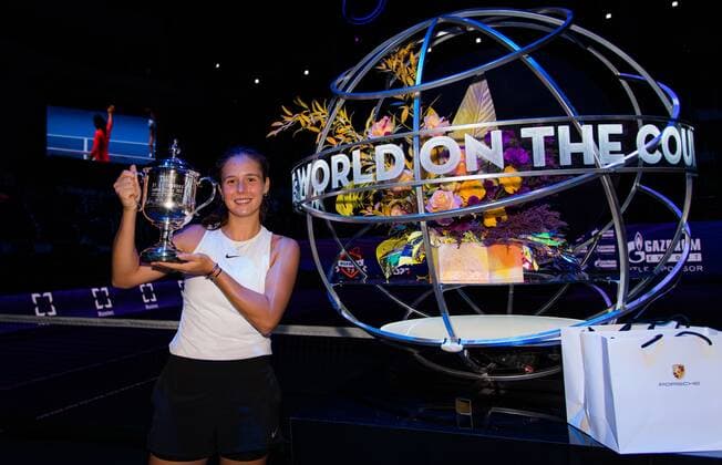 Mandatory Credit: Photo by Rob Prange Shutterstock (11803322aa) Daria Kasatkina of Russia with the champions trophy after winning the final of the 2021 St. Petersburg Ladies Trophy WTA, Tennis Damen 500 tournament WTA St Petersburg Ladies Trophy, Tennis, St Petersburg, Russia - 21 Mar 2021 WTA St Petersburg Ladies Trophy, Tennis, St Petersburg, Russia - 21 Mar 2021  Copyright: xRobxPrange Shutterstockx 11803322aa