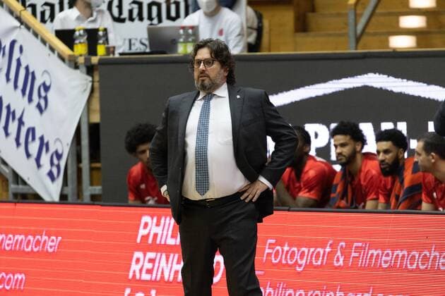 Andrea Trinchieri Fc Bayern Munich, Head Coach ¨¨¨HAKRO Merlins Crailsheim vs FC Bayern Munich, Basketball, Bundesliga, easy credit BBL, Matchday 24, Season 2020 2021, 21 03 2021, ¨¨ HAKRO Merlins Crailsheim vs FC Bayern Munich, Basketball, Bundesliga, easy credit BBL, Matchday 24, Season 2020 2021, 21 03 2021 Ilshofen. Copyright: xNinaxSander xEibnerxPressefotoxIx EP_NSR