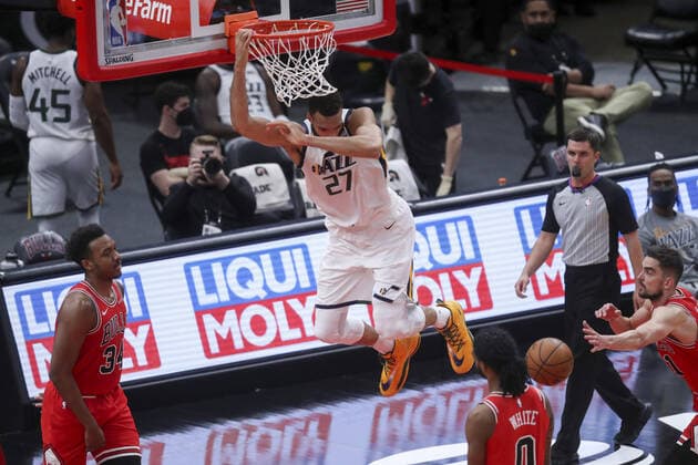 March 22, 2021: Utah Jazz center Rudy Gobert (27) dunks the ball during the third period against the Chicago Bulls at the United Center Monday March 22, 2021 in Chicago. - ZUMAm67_ 0115792538st Copyright: xArmandoxL.xSanchezx
