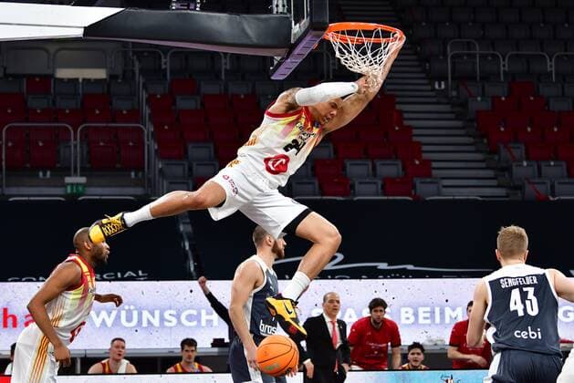 BAMBERG 23 03 2021 Basketball Season 2020 21 Basketball Champions League Brose Bamberg Casademont Zaragoza Jacob Wiley 24, Casademont Zaragoza with dunk Photo Hans Martin Issler isslerimages Brose Bamberg Casademont Zaragoza