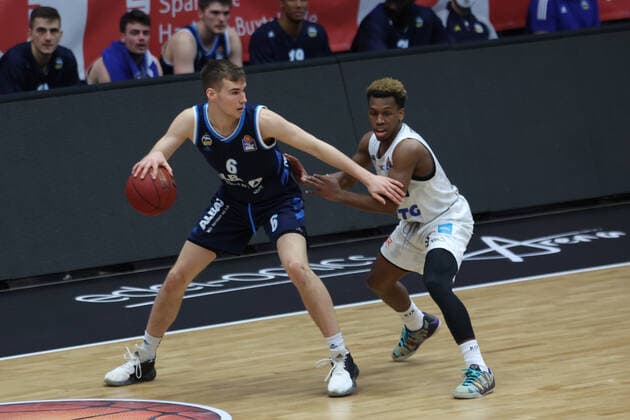 Basketball Germany, 1 Bundesliga, Hamburg Towers Alba Berlin, Hamburg, 23 03 2021 Malte Delow Alba, l TJ Shorts Towers Hamburg Germany