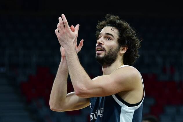 BAMBERG 23 03 2021 Basketball Season 2020 21 Basketball Champions League Brose Bamberg Casademont Zaragoza Michele Vitali 31, Brose Bamberg applauds successful action Photo Hans Martin Issler isslerimages Brose Bamberg Casademont Zaragoza