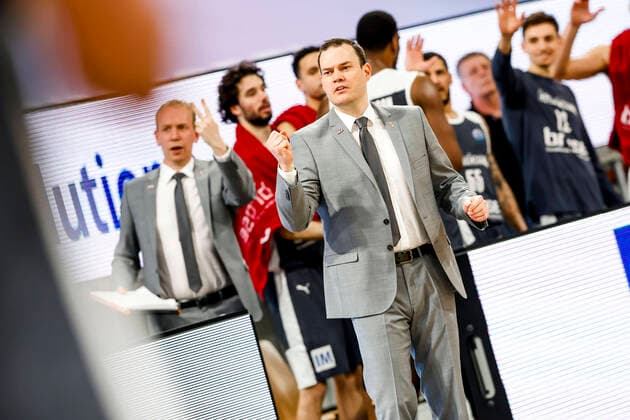 Head coach Johan Roijakkers Brose Bamberg Basketball Champions League 2020 21, playoffs matchday 8, Brose Bamberg Casademont Saragossa 23 03 2021, Bamberg, Brose Arena Copyright: DanielxLöb