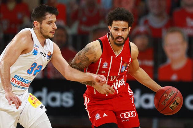 0 Nick Weiler Babb FCBB red, vs 32 Roko RogiÄ‡ Mitteldeutscher BC Basketball, 1 Bundesliga, BBL, FC Bayern Munich Mitteldeutscher BC at Audi Dome on 23 03 2021 PHOTO Mladen Lackovic LakoPress