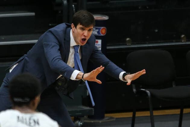 Basketball Germany, 1 Bundesliga, Hamburg Towers Alba Berlin, Hamburg, 23 03 2021 Coach Pedro Calles Towers