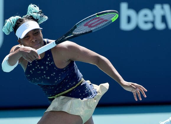 March 23, 2021, Miami Gardens, Florida, United States Of America: MIAMI GARDENS, FL - MARCH 23: Venus Williams seen playing on day 2 of the Miami Open on March 23, 2021 at Hard Rock Stadium in Miami Gardens, Florida. ...People: Venus Williams Miami Gardens United States Of America - ZUMAs214 20210323_zda_s214_008 Copyright: xSMGx