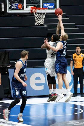 BBL easyCredit Basketball Bundesliga season 2020 2021 8 matchday on Tuesday, 23 March 2021 at edel optics de Arena in Hamburg Hamburg Towers Alba Berlin v l Terry Allen Towers , Luke Sikma Berlin Hamburg Towers Alba Berlin