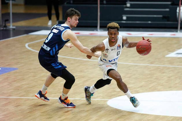 BBL easyCredit Basketball Bundesliga season 2020 2021 8 matchday on Tuesday, 23 March 2021 at edel optics de Arena in Hamburg Hamburg Towers Alba Berlin l Jonas Mattisseck Berlin , TJ Shorts II Towers Hamburg Towers Alba Berlin