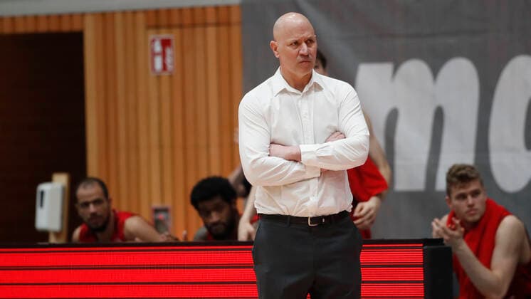 23 03 2021, Basketball, BBL 2020 2021, 19 Matchday, s Oliver Wuerzburg MHP RIESEN Ludwigsburg, GER, Wuerzburg, s Oliver Arena Picture from left Headcoach Denis Wucherer s Oliver Wuerzburg Copyright: HMBxMedia xHeikoxBecker